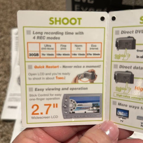 JVC Everio G Series Hard Disk Camcorder 34X Optical Hyper Zoom (GZ-MG140) EUC! - Picture 10 of 16